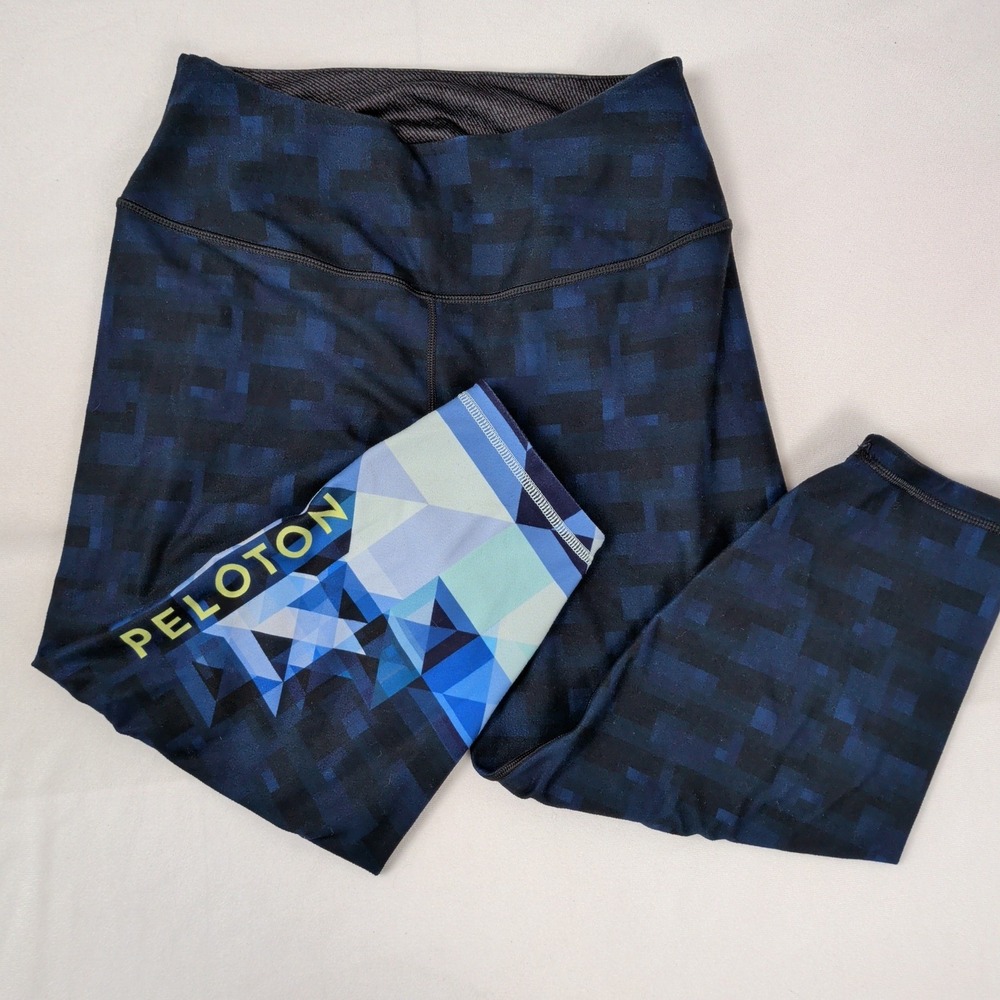 Peloton Womens Blue Geometric Digital Camo Cropped Leggings Capris Size 1X/XL